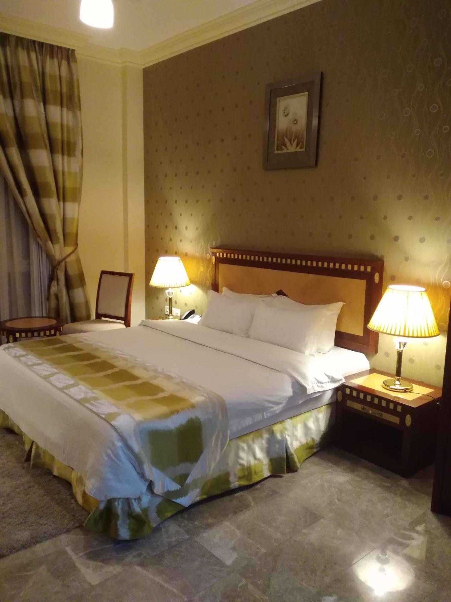 Pioneer Hotel Apartments Muscat Eksteriør billede