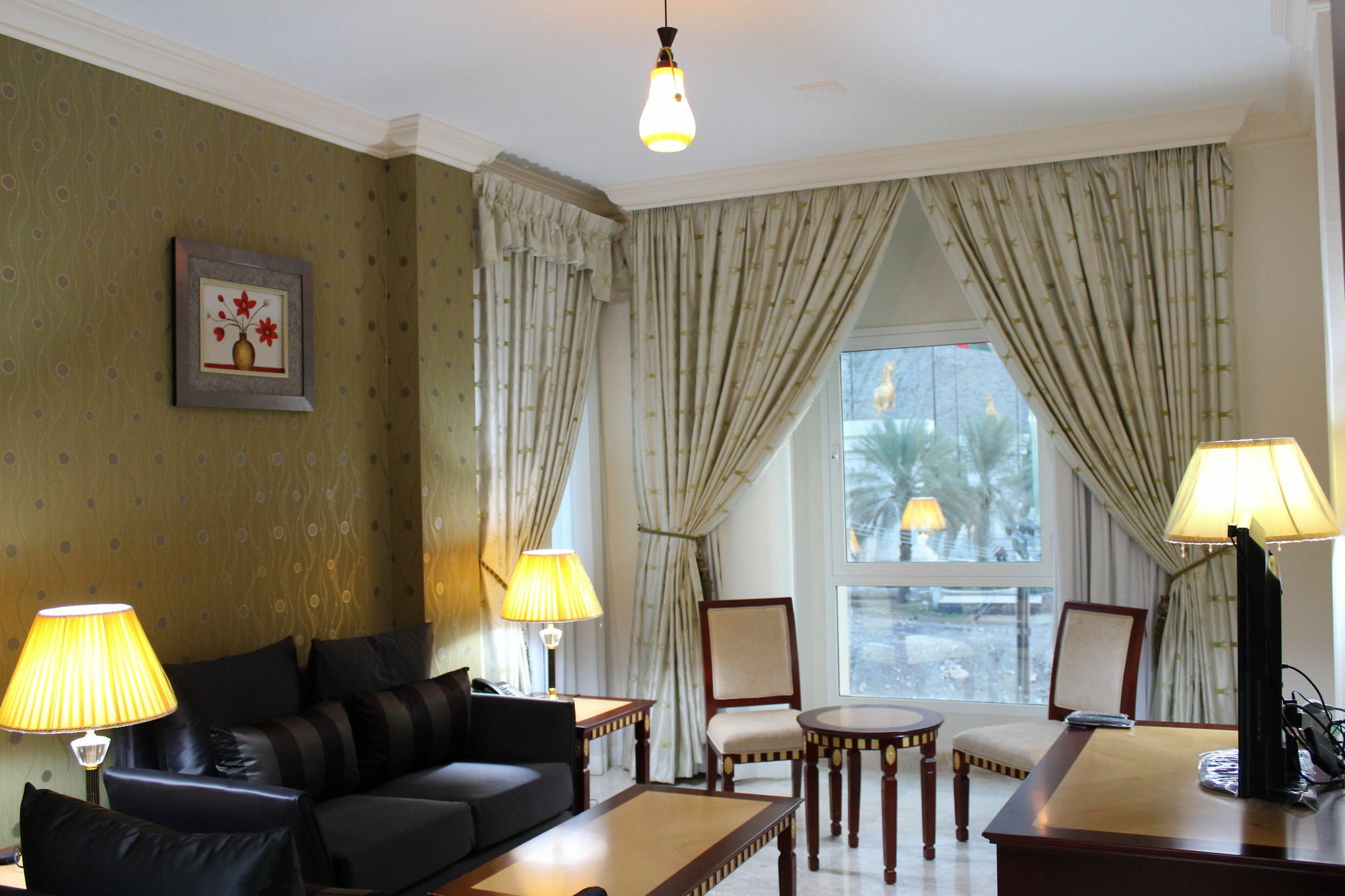 Pioneer Hotel Apartments Muscat Eksteriør billede